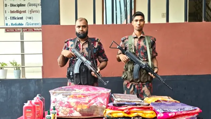 যশোর সীমান্তে বিজিবির অভিযান: সাড়ে ৩ লাখ টাকার চোরাচালানি মালামাল জব্দ