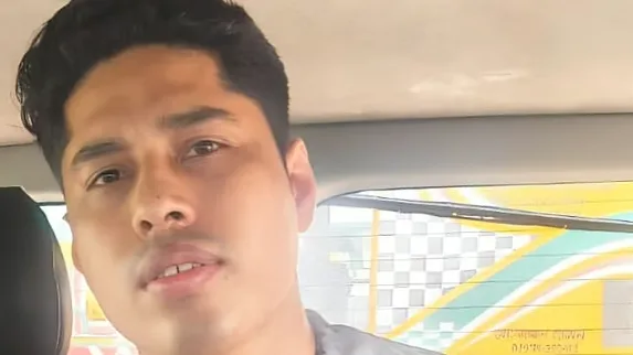 চট্টগ্রামের শীর্ষ সন্ত্রাসী ডেভিড ইমন গ্রেপ্তার নোয়াখালীতে রায়হান হাতছাড়া