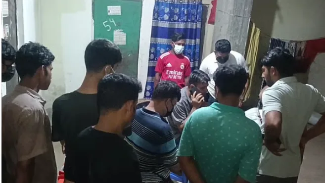 সাভারের আশুলিয়ায় তালাবদ্ধ ঘর থেকে দম্পতি ও মৃত ভ্রূণ উদ্ধার পুলিশি তদন্ত