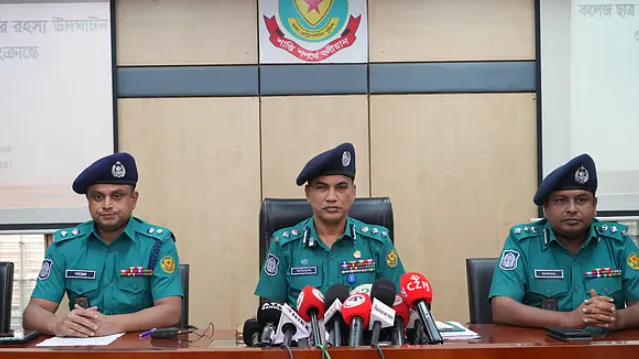 ঢাকায় বিশ্ববিদ্যালয় ভর্তিচ্ছু শিক্ষার্থীকে ডেকে নিয়ে হত্যা ও কার্টনে ভরে মরদেহ গুম: গ্রেপ্তার ১